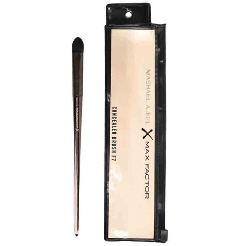 Max Factor F7 Concealer Blending Brush By Mashael Ajeel